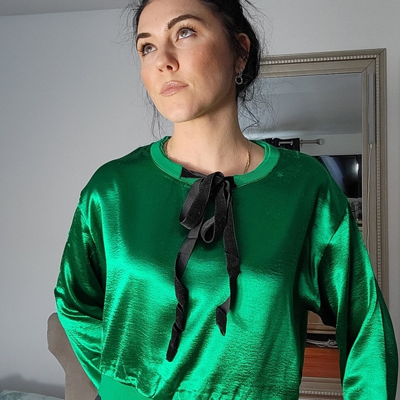 GORGEOUS Green crop top size M - Picture 2 of 7